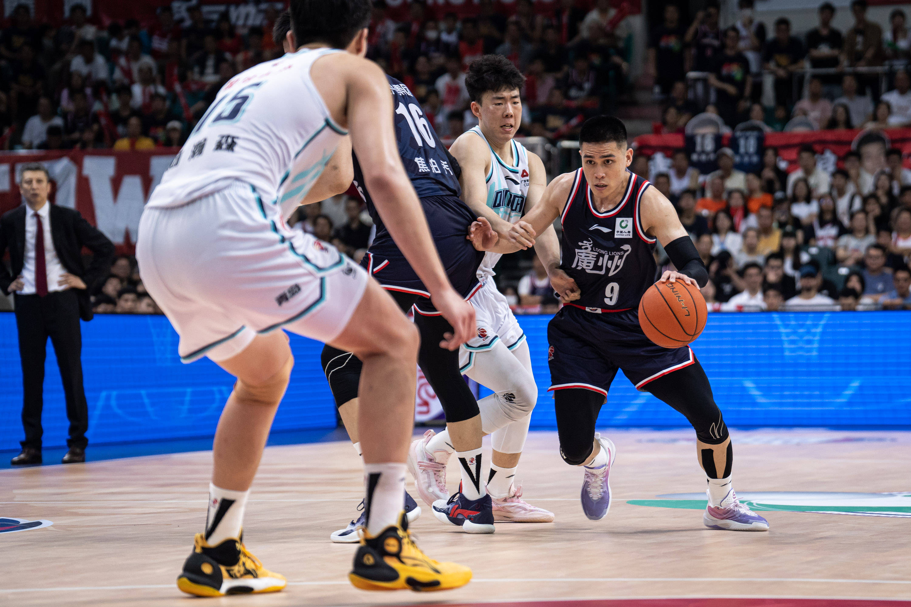 虽然不是主 虽然不是主